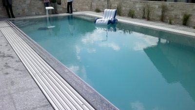 Bazény s bezchlórovou AquaDiamante úpravou vody.