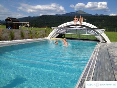 Bazény s bezchlórovou AquaDiamante úpravou vody.